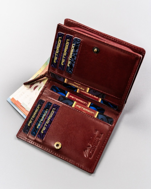 Skorzany-portfel-damski-srednich-rozmiarow-Peterson-2.jpg