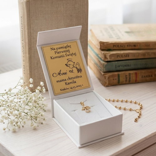 biale-pudelko-na-bizuterie-grawer-z-okazji-komunii-1.png
